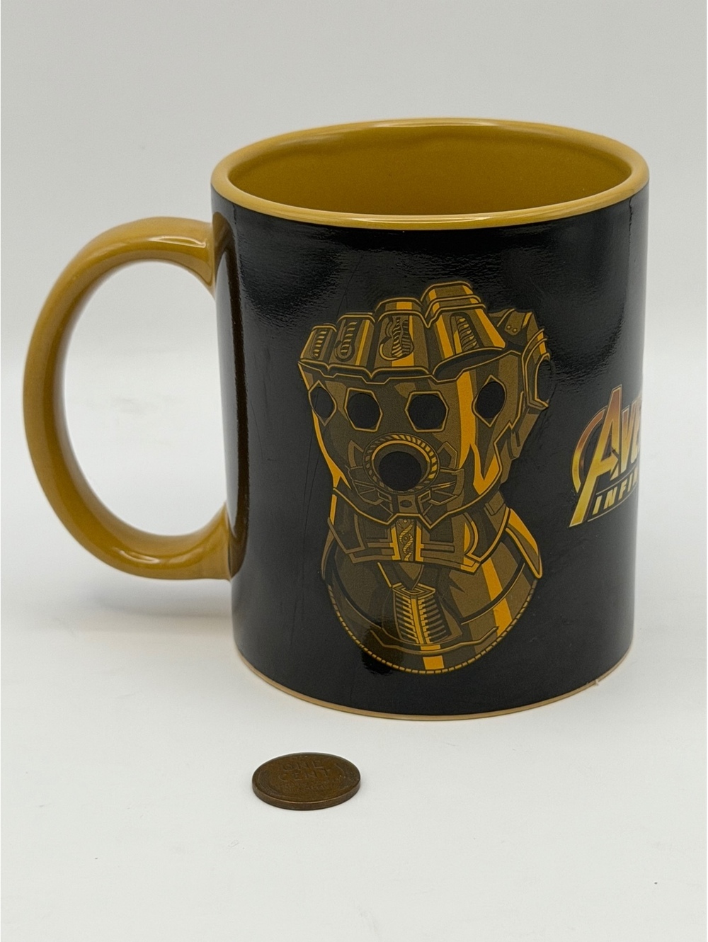 Marvel Avengers Infinity War black mug